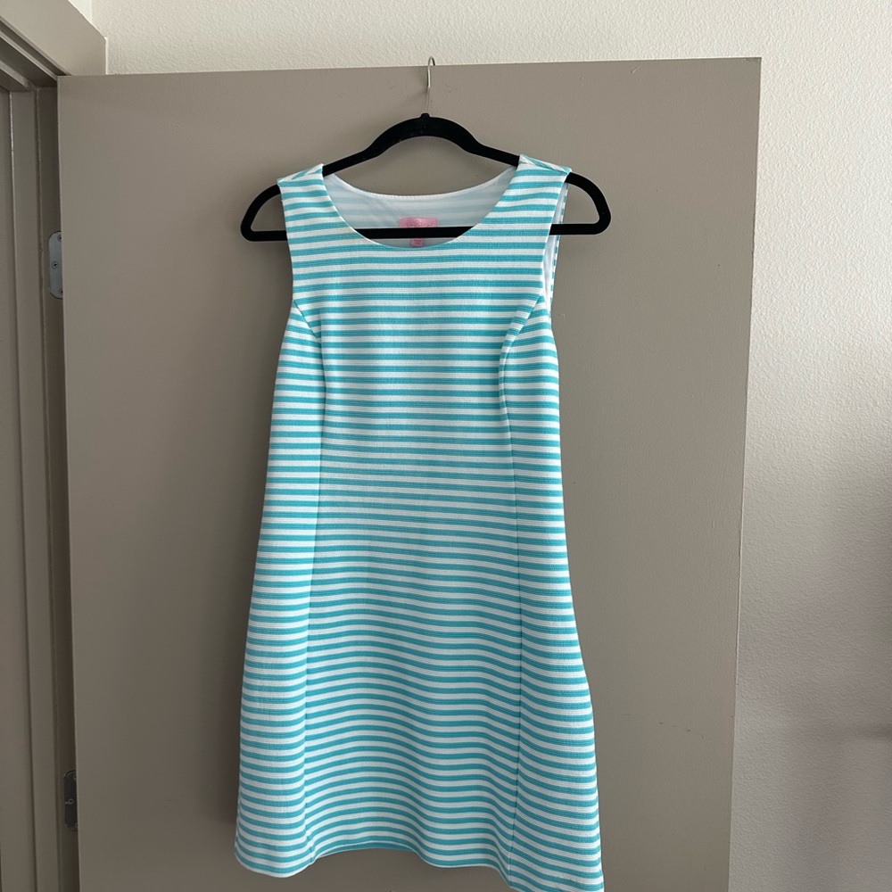 Lilly Pulitzer Blue and White A-Line Scoop Neck Dress